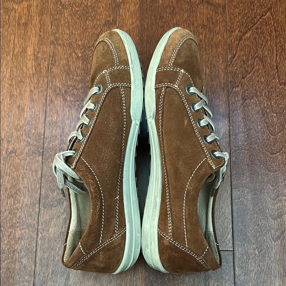 Josef Seibel Cognac Brown Suede Sneakers, Classic Lace-Up Design, Size 8 - Picture 3 of 16